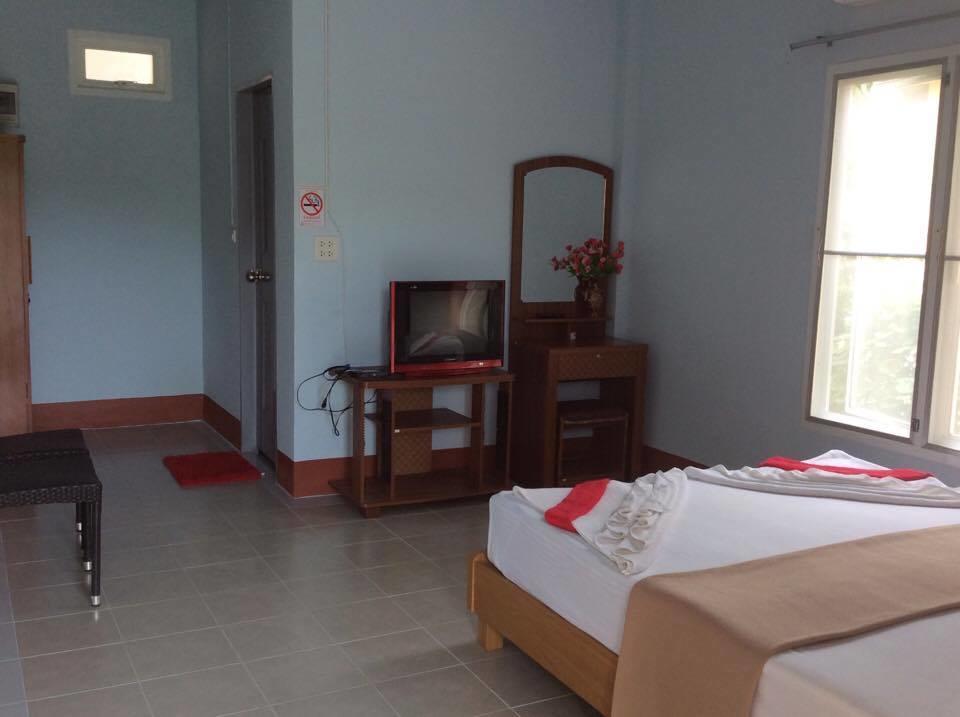 بيت شباب Bangsak Hut خاو لاك المظهر الخارجي الصورة